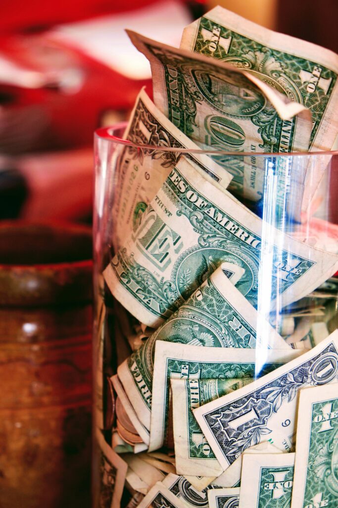 Best Passive Income Ideas for Restaurant & Bar Owners in Tysons Corner